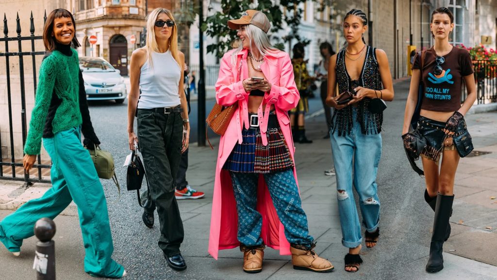 STREETWEAR